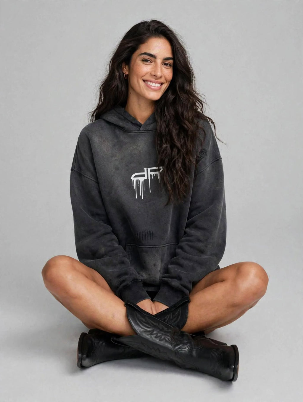 PERSÉVÉRANCE Washed Hoodie - Black Stencil