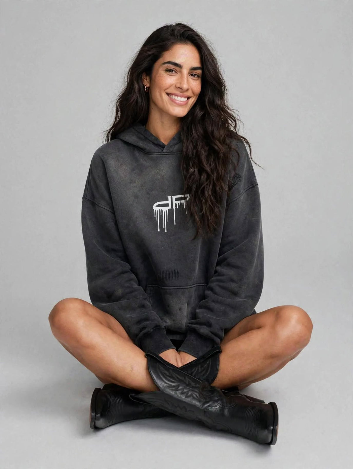 PERSÉVÉRANCE Washed Hoodie - Black Stencil